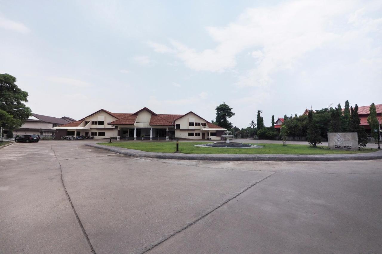 OYO 859 Golden Land Hotel Chiang Rai Buitenkant foto
