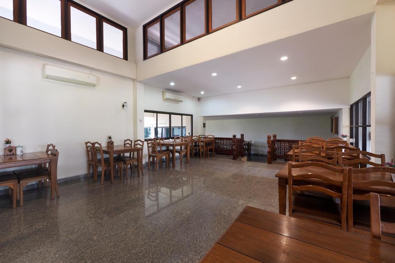 OYO 859 Golden Land Hotel Chiang Rai Buitenkant foto