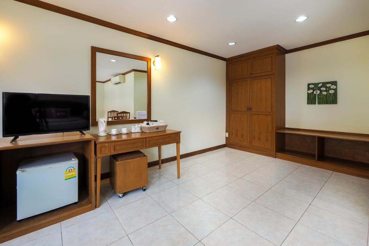 OYO 859 Golden Land Hotel Chiang Rai Buitenkant foto