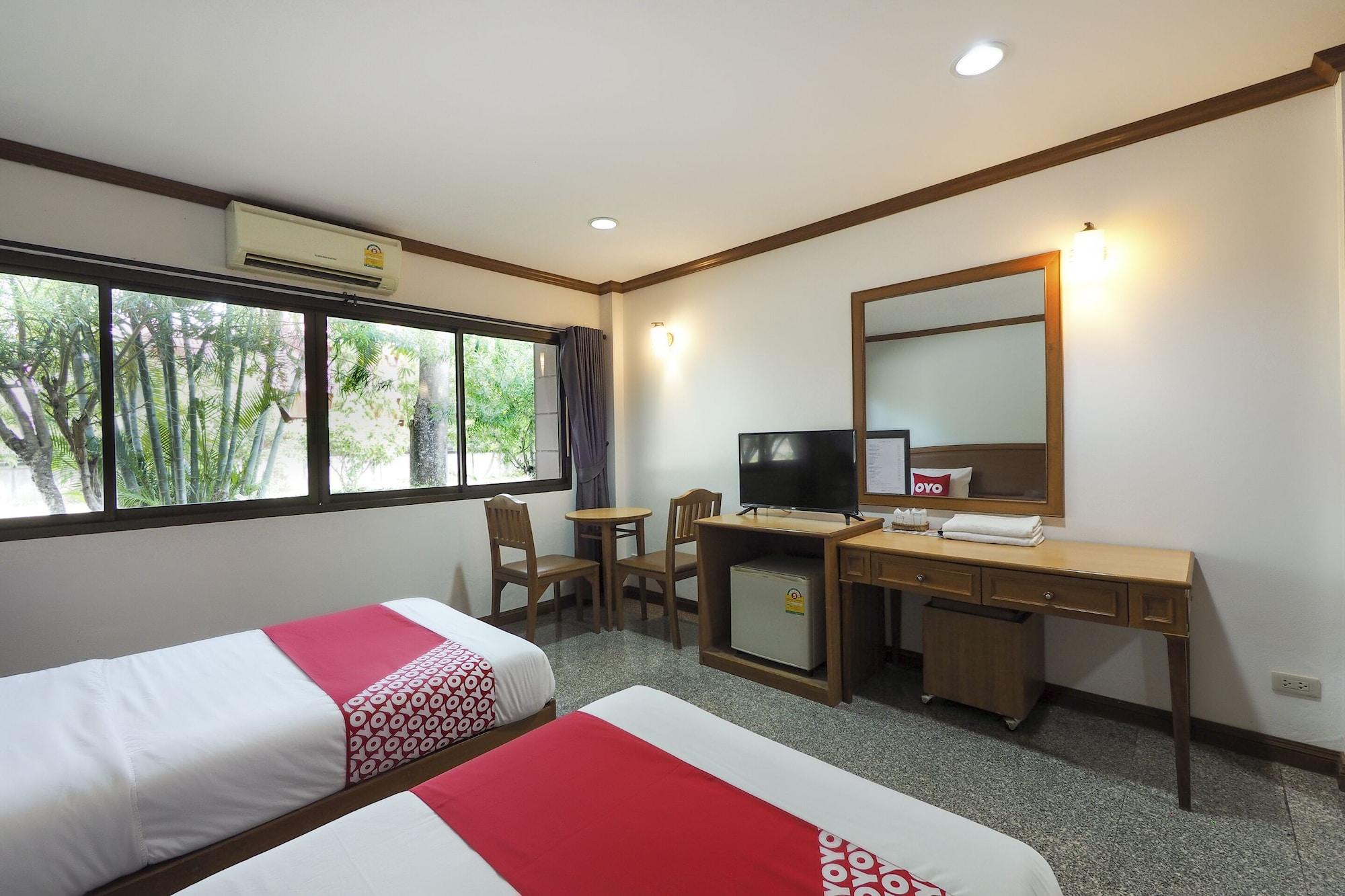 OYO 859 Golden Land Hotel Chiang Rai Buitenkant foto