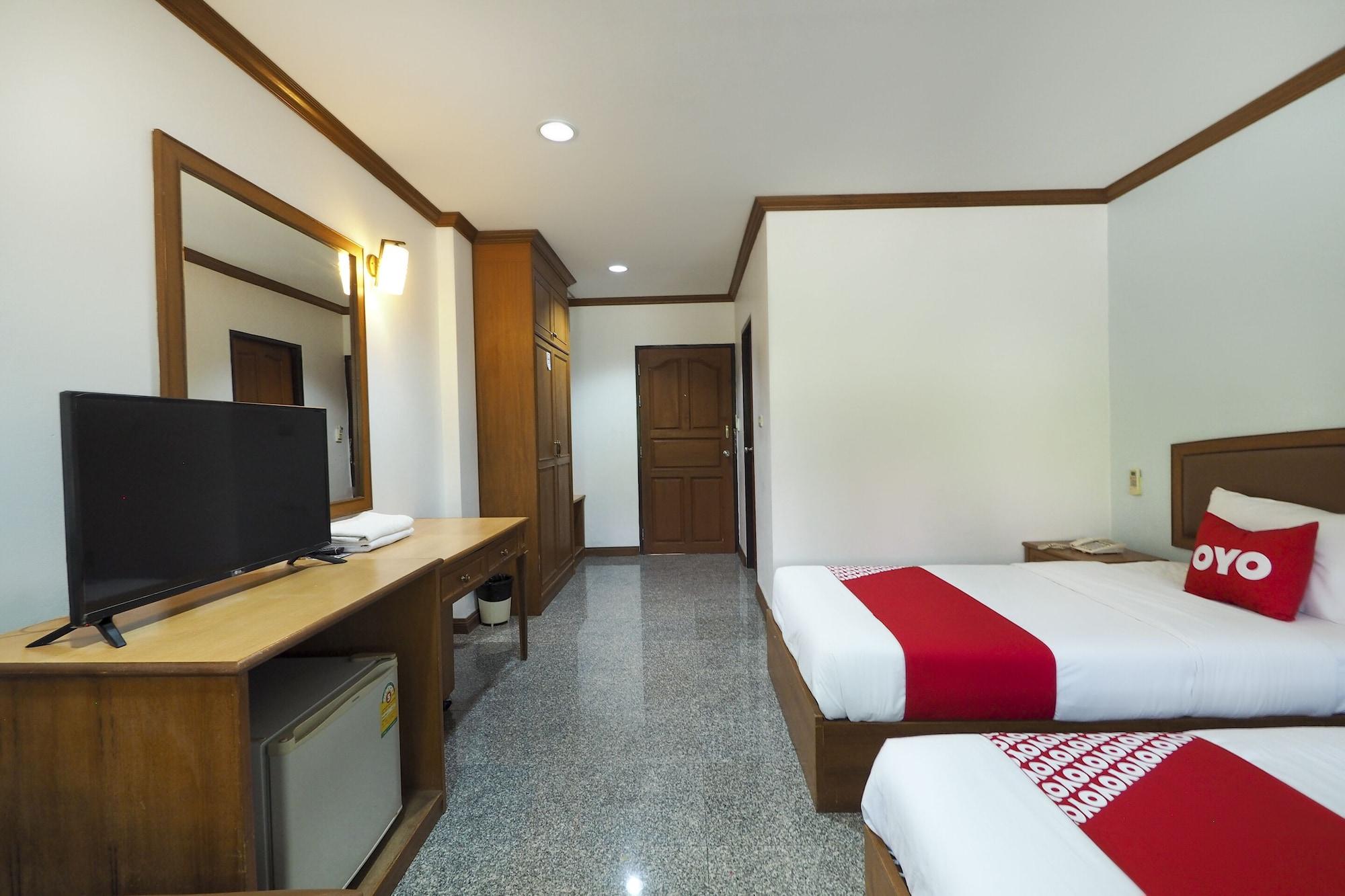 OYO 859 Golden Land Hotel Chiang Rai Buitenkant foto