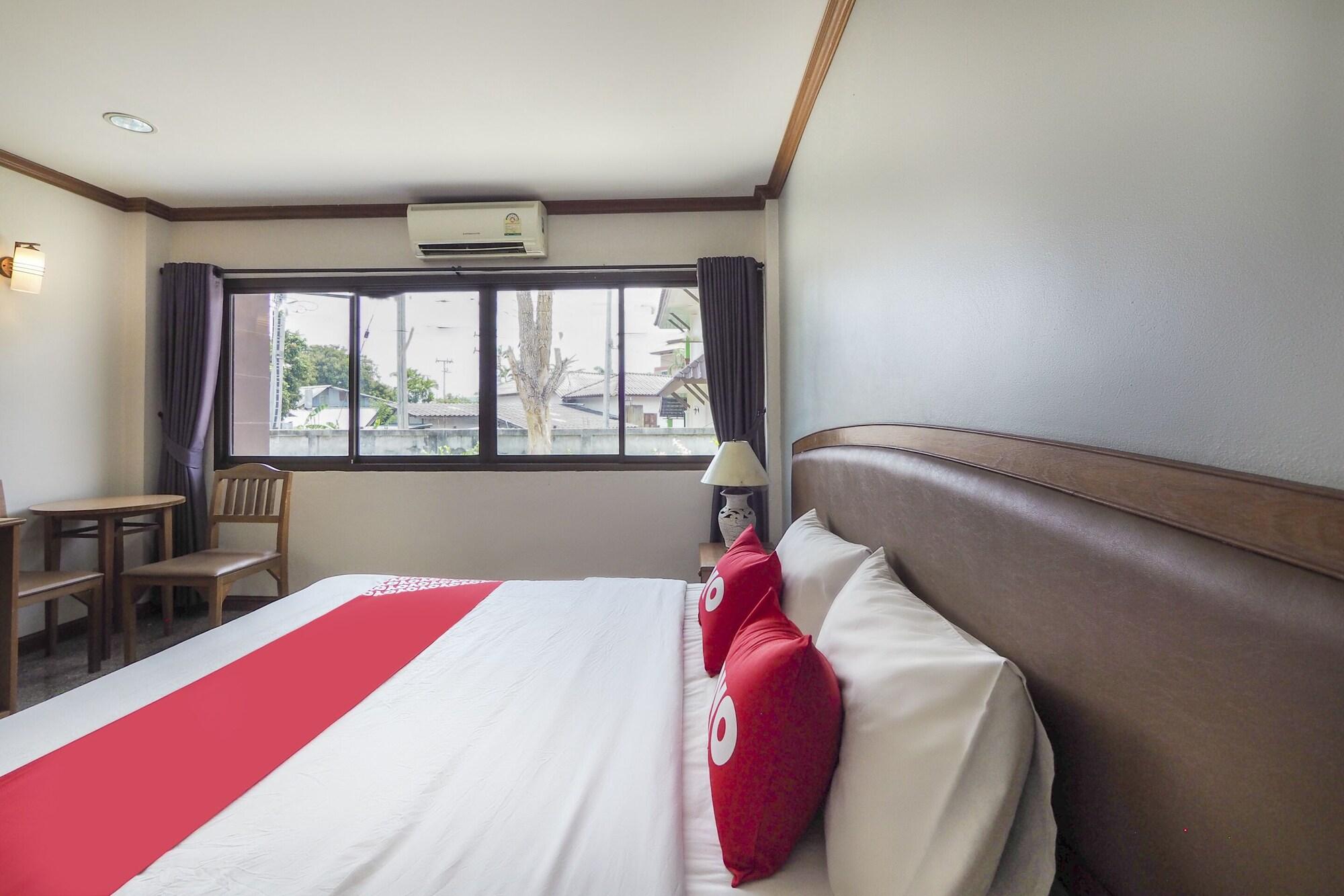 OYO 859 Golden Land Hotel Chiang Rai Buitenkant foto
