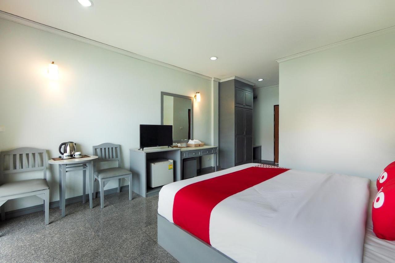 OYO 859 Golden Land Hotel Chiang Rai Buitenkant foto