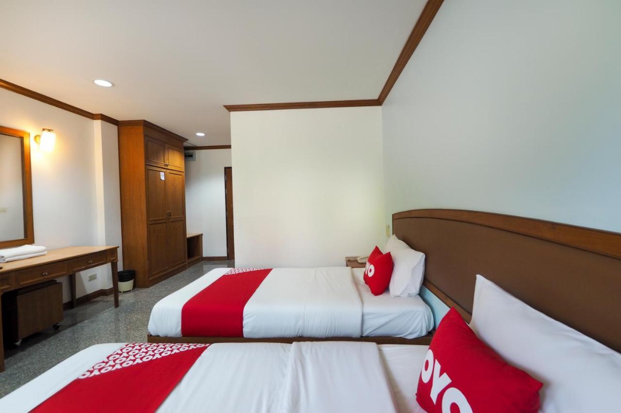 OYO 859 Golden Land Hotel Chiang Rai Buitenkant foto